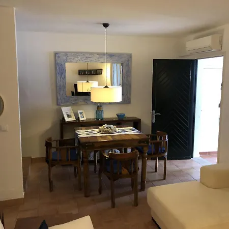 Playa - 24 Apartman Binisafua